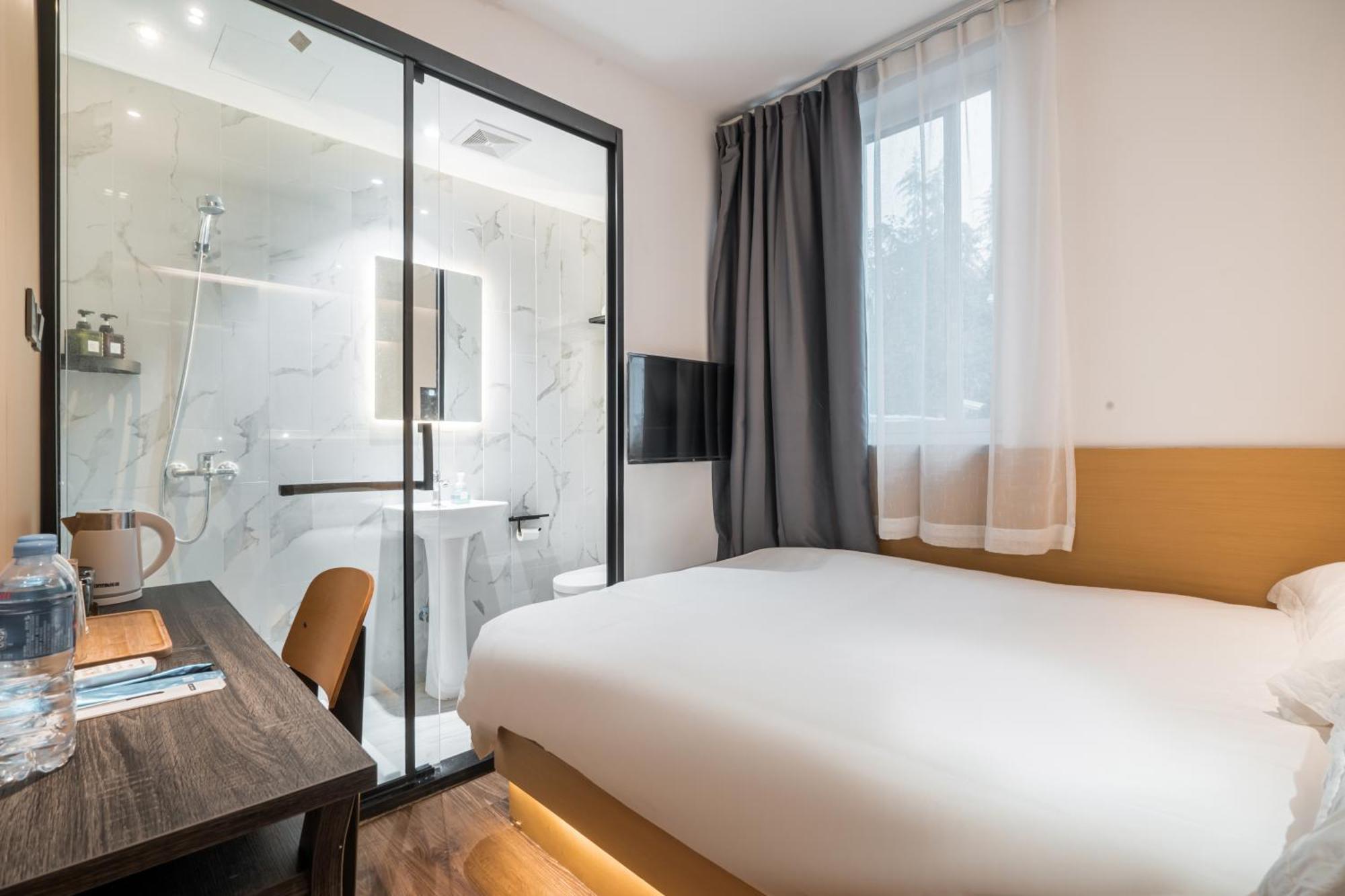 Joy Hongqiao Airport And Railway Hotel 샹하이 외부 사진